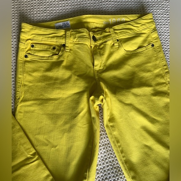 GAP Women's Yellow Jeans Size 28/6 - Picture 8 of 8